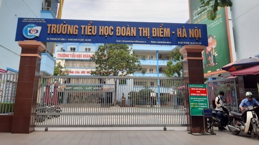 Siết điều kiện xe đưa đón học sinh sau vụ bỏ quên học sinh lớp 3 trường Đoàn Thị Điểm  