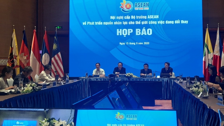 Thành lập Hiệp hội giáo dục nghề nghiệp ASEAN