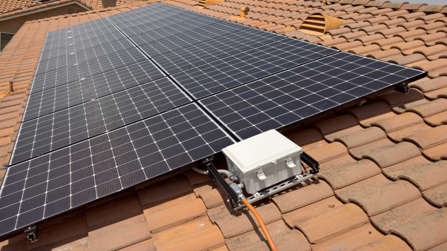 Lào phát triển điện mặt trời mái nhà tại tỉnh Khammuan