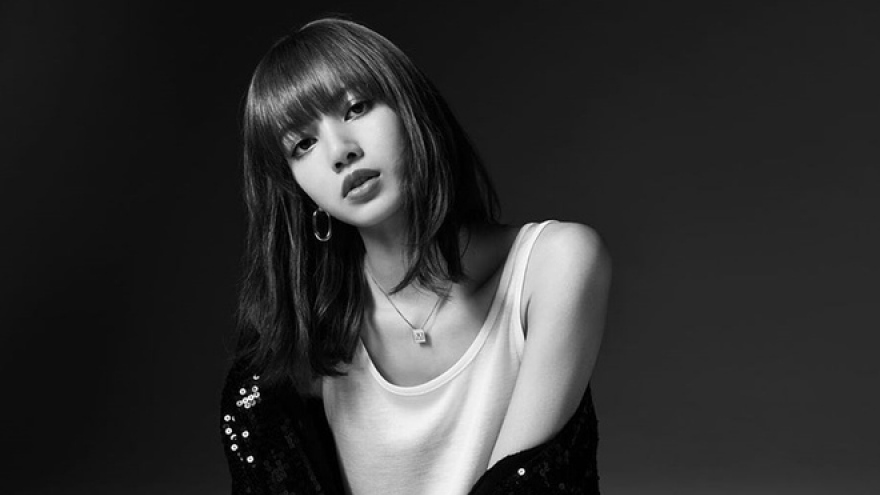 Lisa (BLACKPINK) chính thức trở thành Đại sứ toàn cầu đầu tiên của Celine