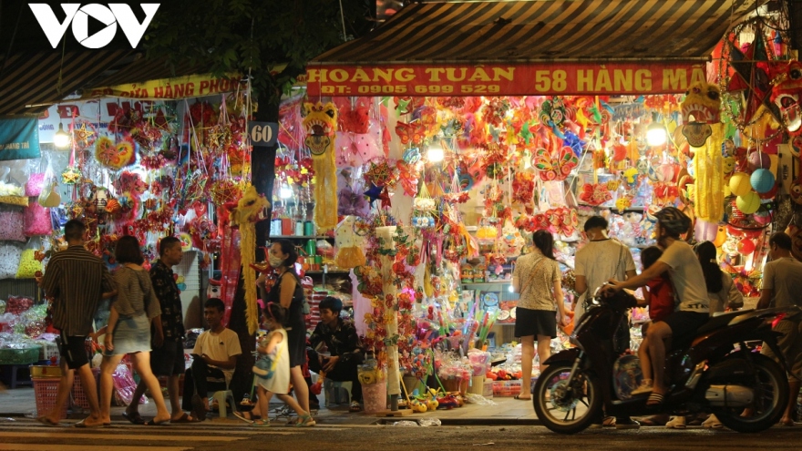 Hang Ma street gears up for start of Mid-Autumn festival