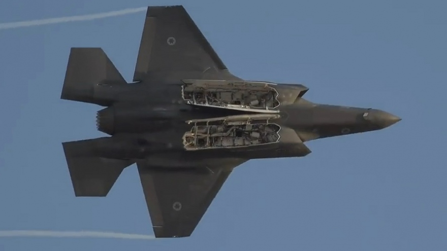 Video: Máy bay F-35 “Adir” của Israel gầm rú trên bầu trời, chao lượn ấn tượng