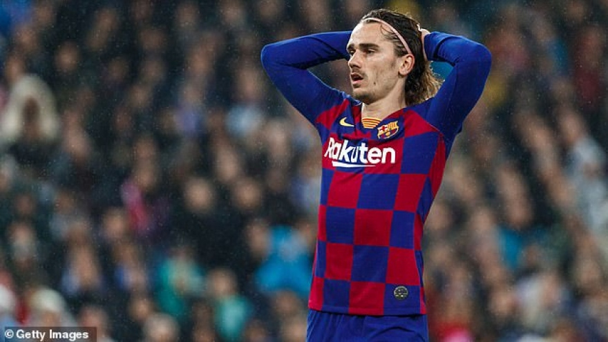 Messi khiến một người bị tổn thương khi quyết định ở lại Barca