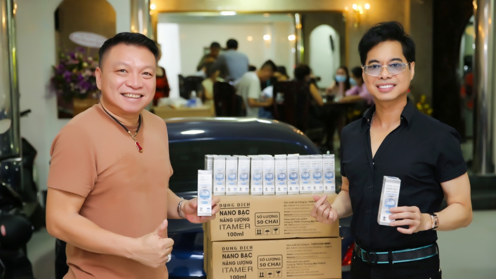 Ngọc Sơn ủng hộ 1000 chai nano bạc hỗ trợ Đà Nẵng chống dịch 