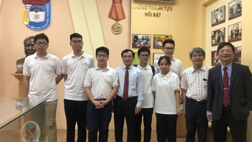 6 thí sinh Việt Nam thi Olympic Toán học quốc tế đều đoạt huy chương