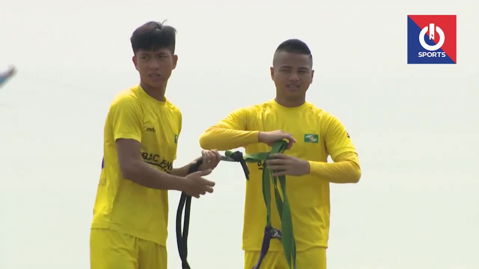 Phan Văn Đức và đồng đội ở SLNA miệt mài tập luyện chờ ngày V-League trở lại