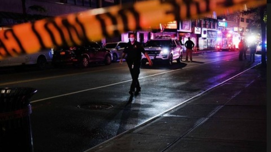 Xả súng tại Mỹ: 2 người chết, 14 người bị thương