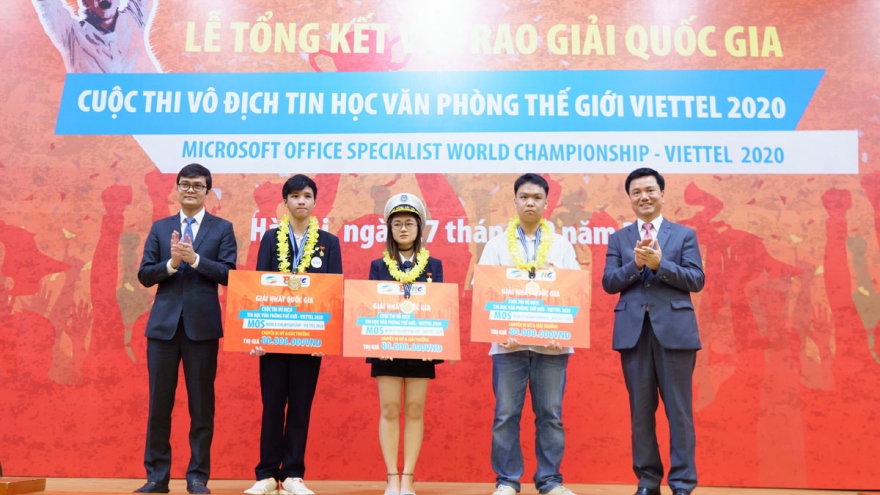 Trao giải thưởng cho 3 nhà vô địch quốc gia Cuộc thi Vô địch Tin học văn phòng Thế giới