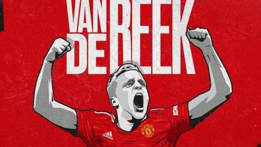 Van de Beek chính thức gia nhập MU