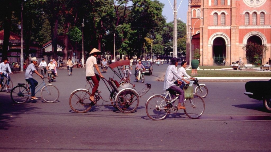 Interesting photos showcase Saigon traffic in 1989