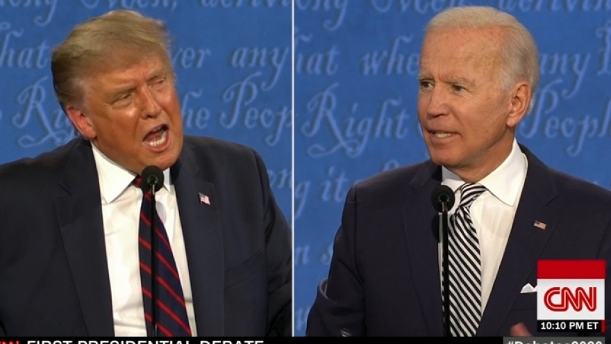 Hai ứng viên Tổng thống Mỹ “cãi nhau ỏm tỏi” trong đêm tranh luận đầu tiên