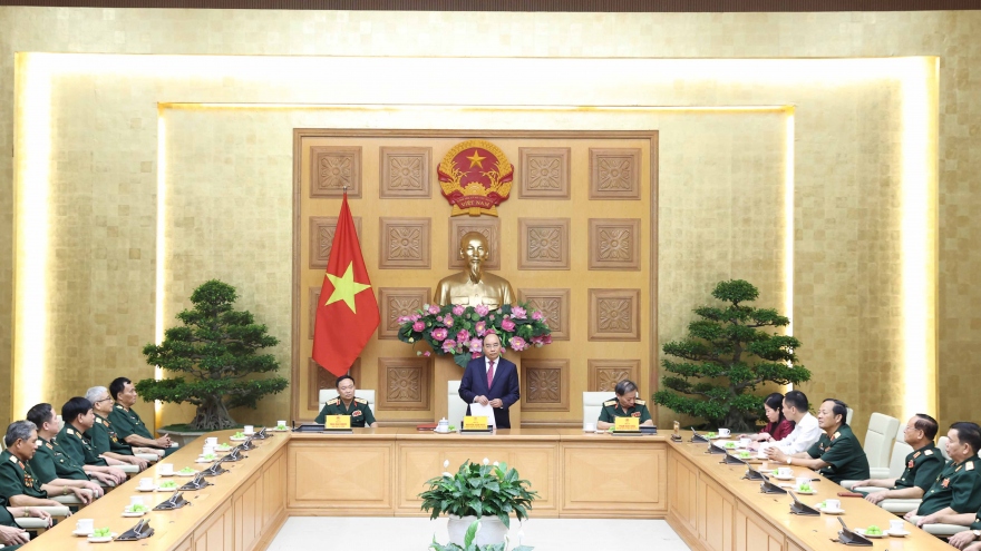 Thủ tướng Nguyễn Xuân Phúc tiếp Đoàn tướng lĩnh, sỹ quan Cục Tác chiến