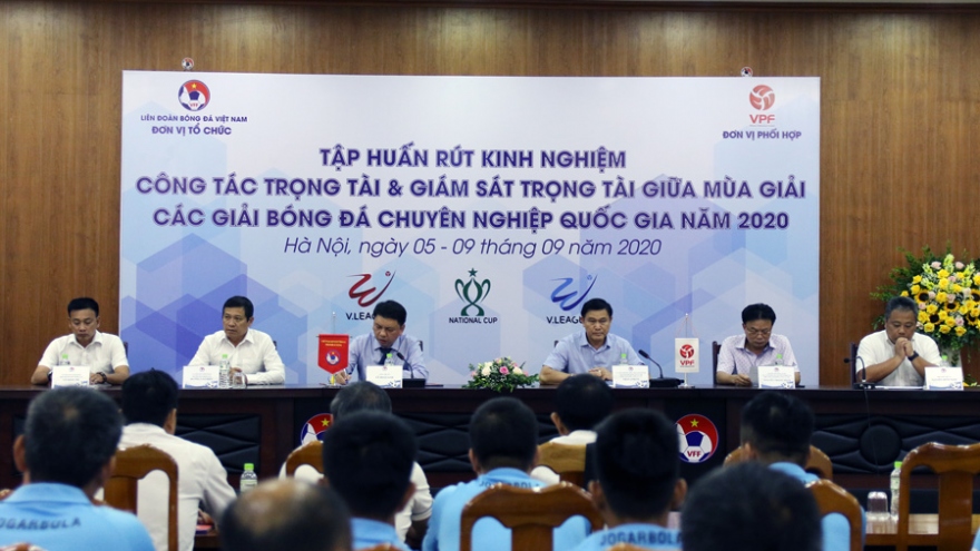 Chủ tịch VPF cảnh báo các trọng tài trước thềm V-League 2020 trở lại