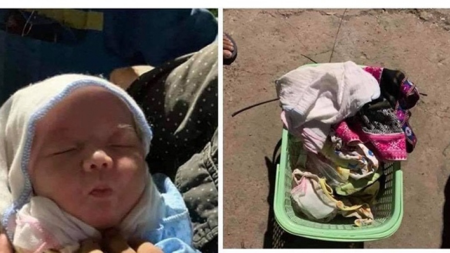 Phát hiện bé gái sơ sinh bị bỏ rơi trong xe chở rác ở Hà Nội