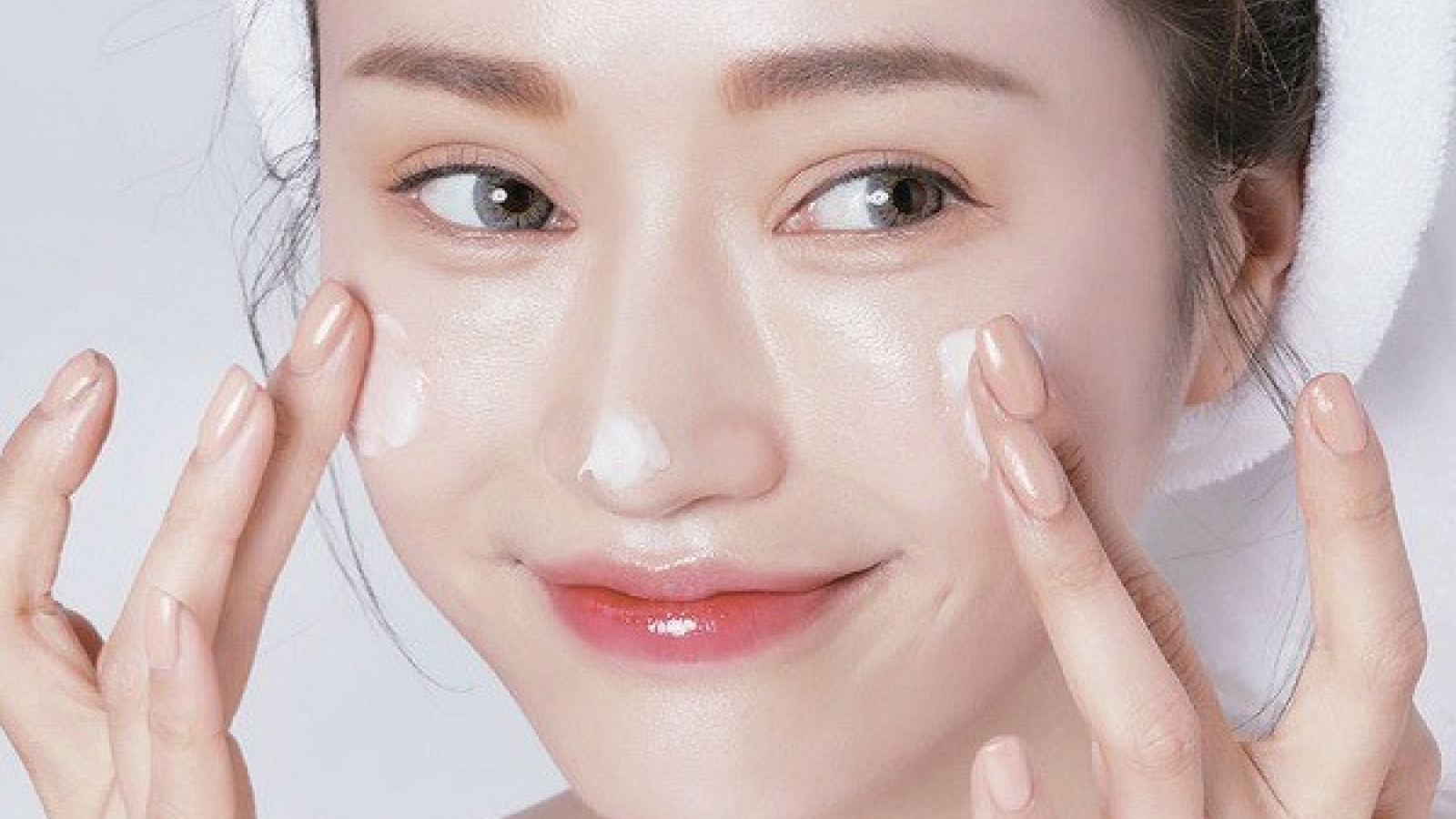 4 sai lầm khiến các chị em dùng kem chống nắng không hiệu quả 