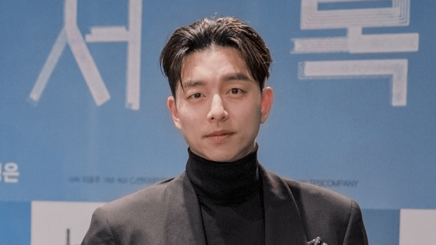 Gong Yoo diện vest bảnh bao, "đốn tim" phái đẹp trong họp báo phim mới