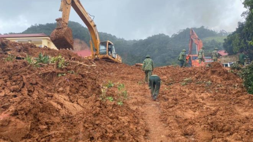 Chiến sỹ thoát chết đau đớn nghe đồng đội kêu cứu trong đống bùn đất ở Đoàn 337