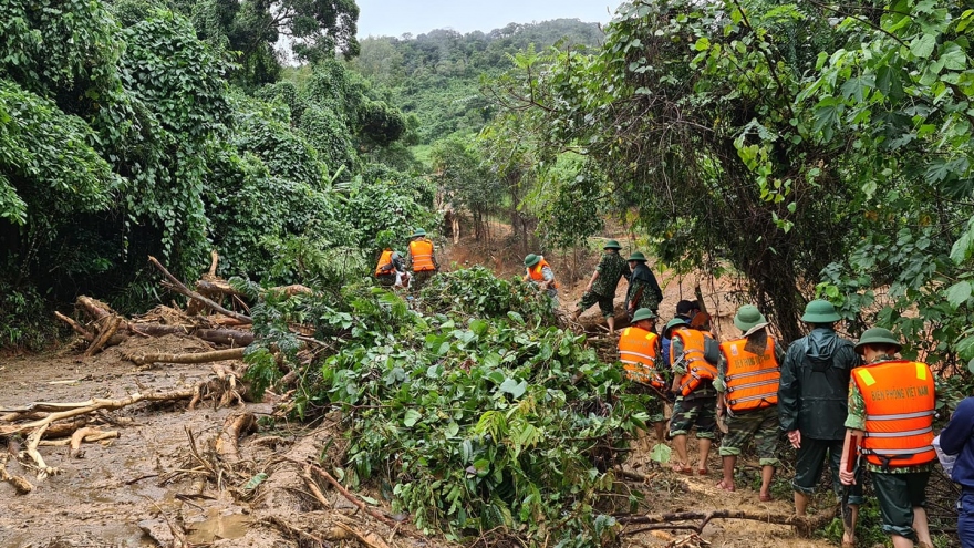 Vụ sạt lở đất tại Quảng Trị: Lực lượng cứu hộ tại chỗ đã tiếp cận được hiện trường