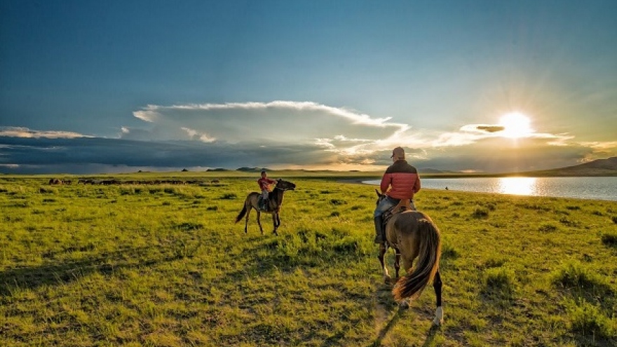 5 Trải Nghiệm Tuyệt Vời Bạn Nên Thử Khi Đi Du Lịch Mông Cổ | Vov.Vn