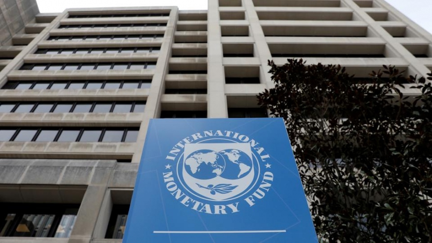 IMF điều chỉnh dự báo kinh tế toàn cầu theo hướng lạc quan hơn