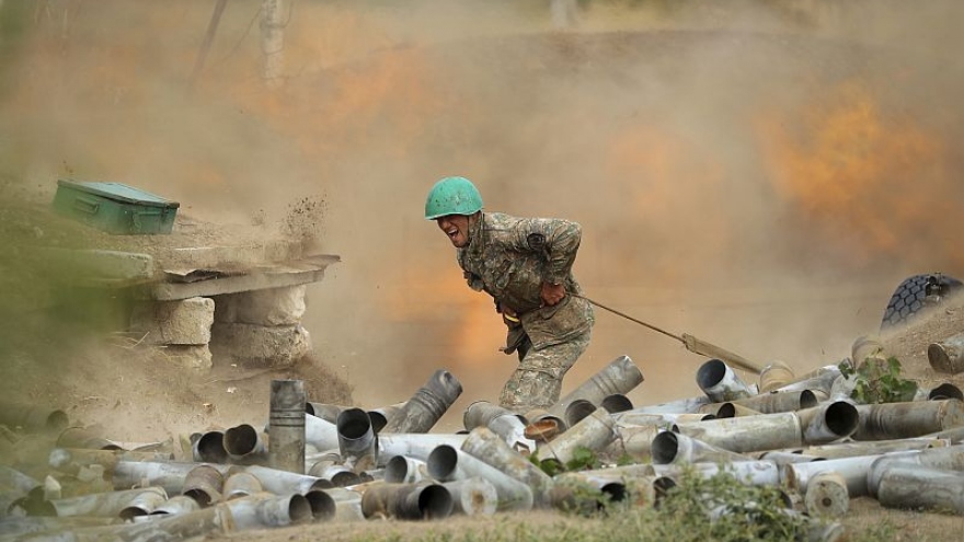 Xung đột tại Nagorno-Karabakh: Azerbaijan nêu điều kiện ngừng bắn