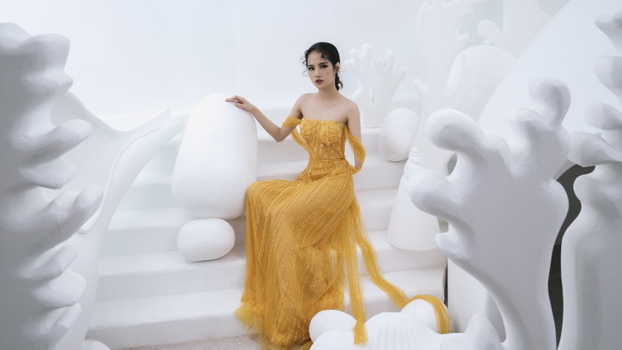 Người mẫu khuyết tay Hà Phương diễn show thời trang của NTK Hà Duy