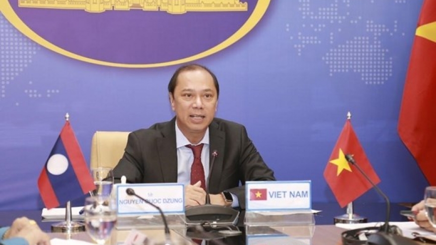 Deputy ministerial-level Vietnam-Laos political consultation held