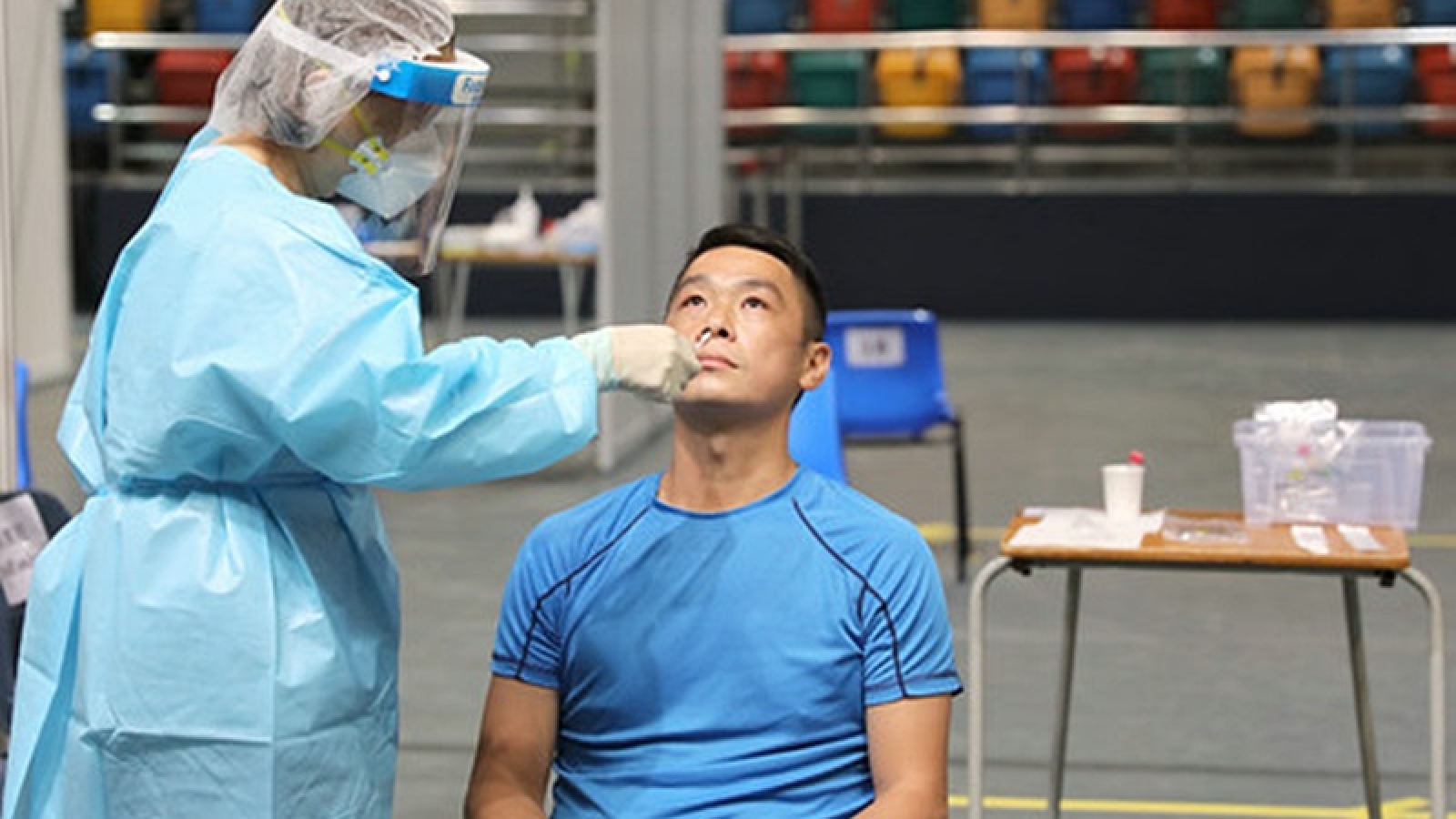 Hong Kong (Trung Quốc): Công chức không tiêm vaccine Covid-19 không được đến công sở