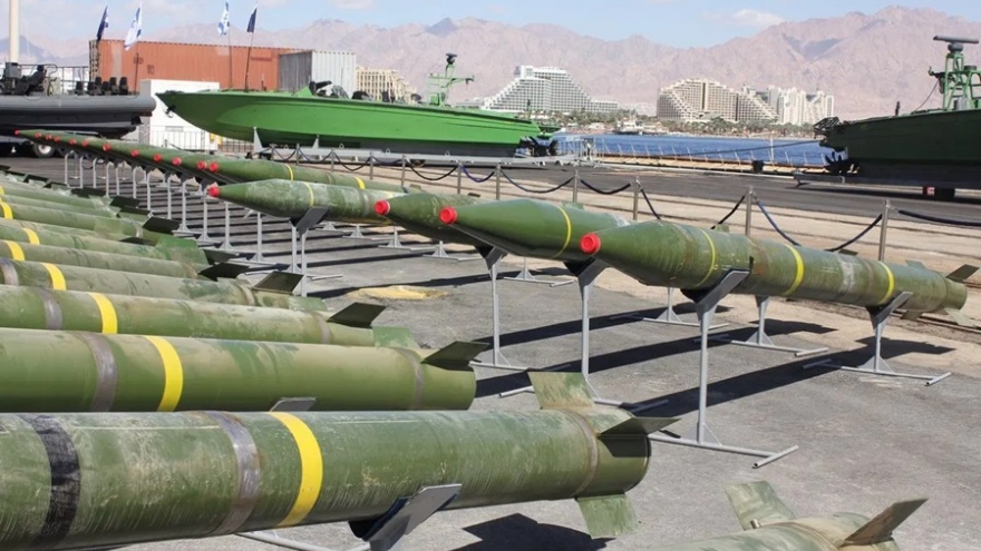 Lệnh cấm vận vũ khí hết hiệu lực: Iran tuyên bố tự do mua bán vũ khí