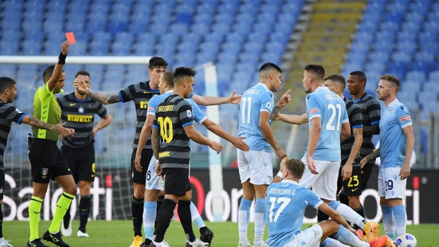 Inter Milan bị Lazio cầm hòa trong trận đấu "kỳ lạ" nhất vòng 3 Serie A