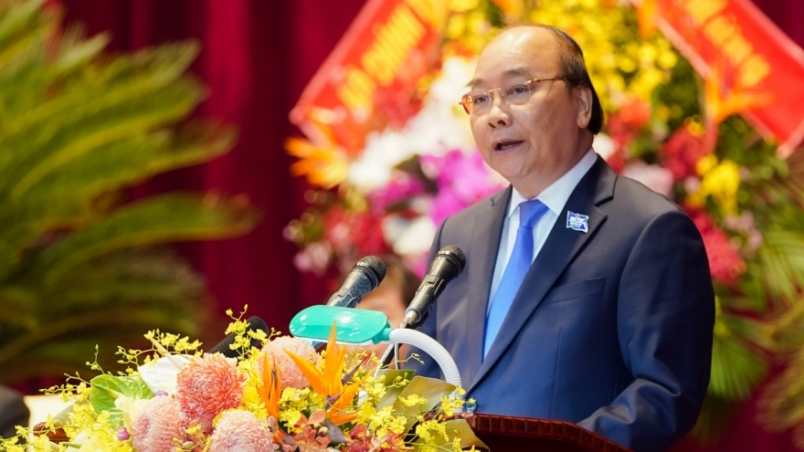 PM urges Nghe An to form scientific complex of national standards