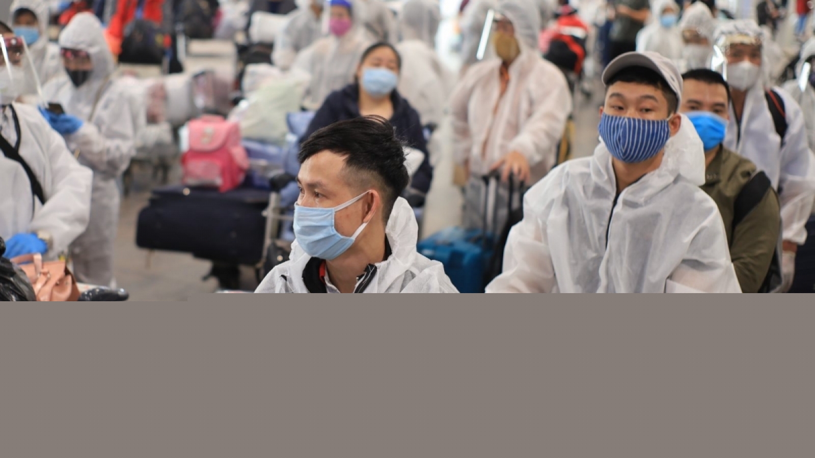 COVID-19: 370 Vietnamese citizens safely repatriated from Russia