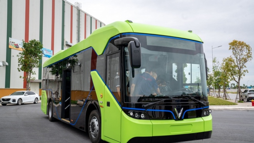 First electric bus goes on a trial run in Vietnam