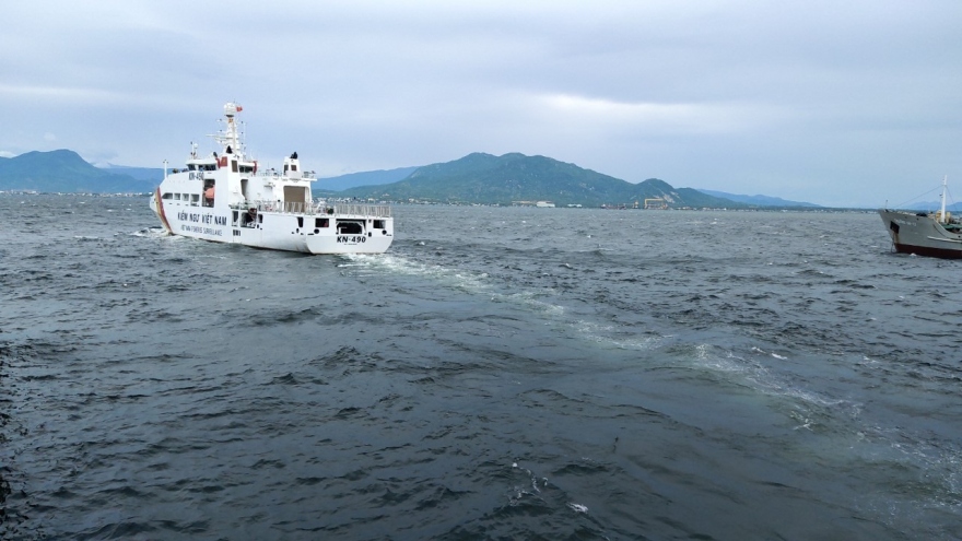 23h đêm nay, tàu kiểm ngư sẽ tiếp cận tàu cá Bình Định gặp nạn