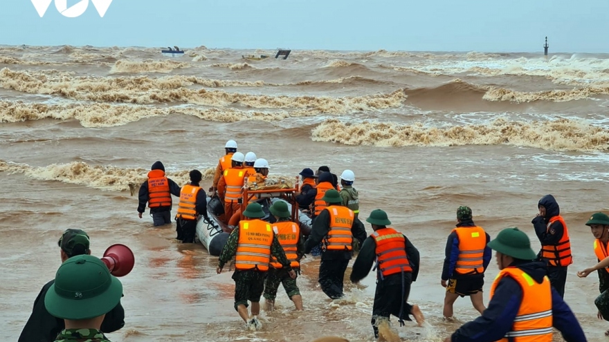 Tuyên dương các tập thể, cá nhân tham gia cứu nạn tàu Vietship 01