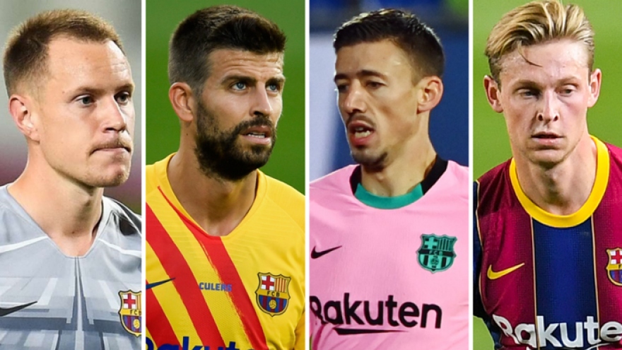 Barca “trói chân” 4 công thần sau trận thắng đậm Ferencvaros