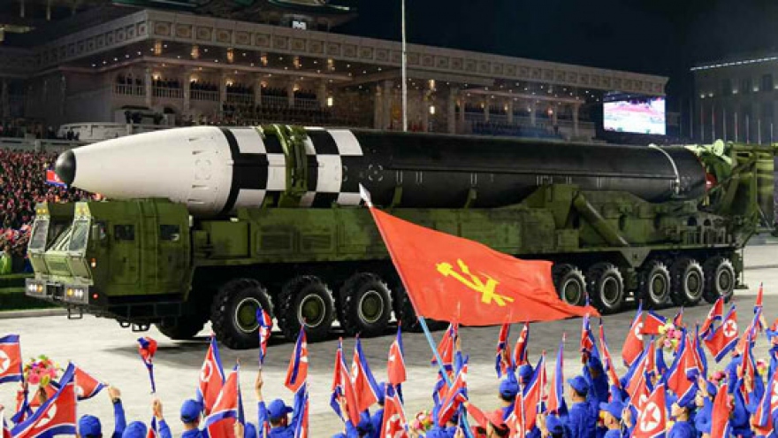 Triều Tiên duyệt binh quy mô lớn kỷ niệm 75 năm thành lập Đảng Lao động 