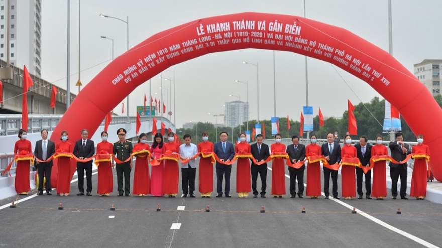 Hà Nội khánh thành đường vành đai 3 qua hồ Linh Đàm