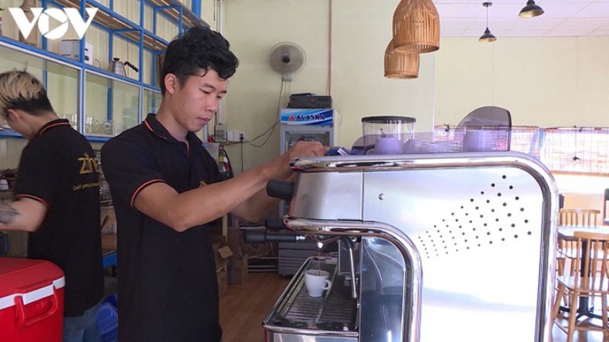 Một số hộ kinh doanh ở Đắk Nông nhường lại phần hỗ trợ cho người nghèo