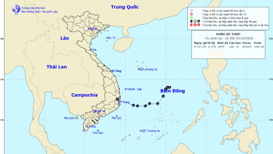 Vùng áp thấp đi vào đất liền các tỉnh Nam Trung Bộ, mưa lớn kéo dài ở Trung Bộ