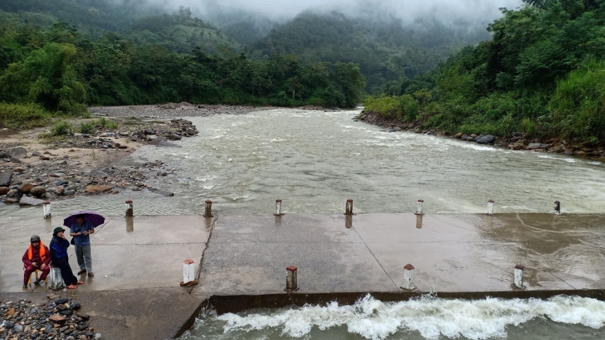Tìm thấy thi thể người phụ nữ mất tích khi qua suối ở Mù Cang Chải 
