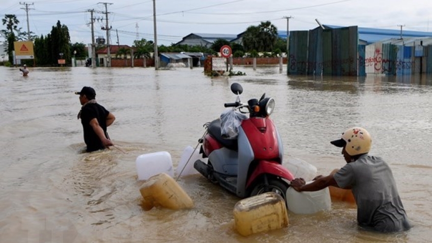 Vietnam offers sympathies to Cambodia on flood-caused losses