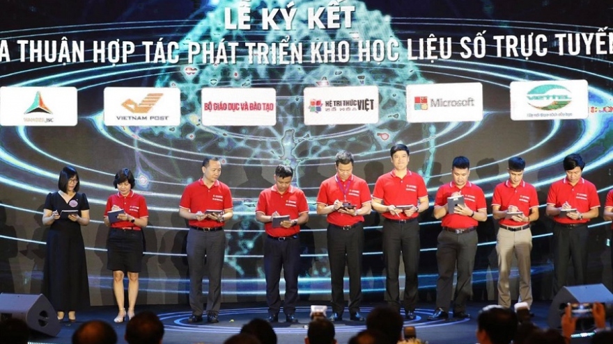 “Kết nối triệu con tim”- Ra mắt các nền tảng số kết nối tri thức