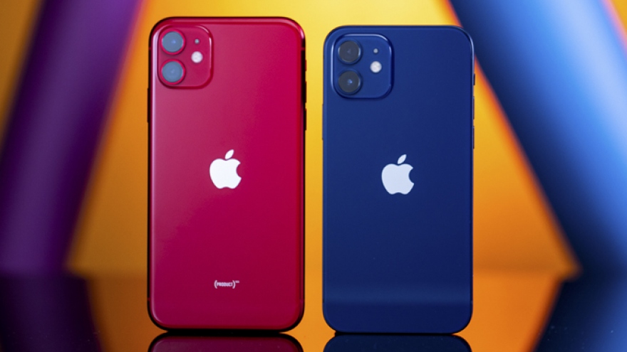 Iphone 11 12. Iphone 12 цвета корпуса. Айфон 12 ДНС. Айфон 11 и 12. Новый цвет айфона 12.