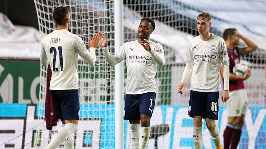 Sterling rực sáng, Man City thẳng tiến tứ kết Cúp Liên Đoàn Anh