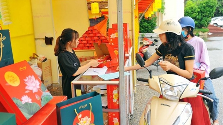 Moon cake market competition heats up