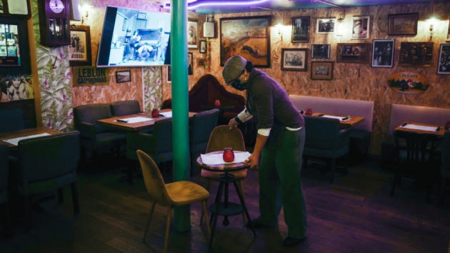 Pháp xem xét tiến hành phong tỏa địa phương để kiểm soát dịch Covid-19