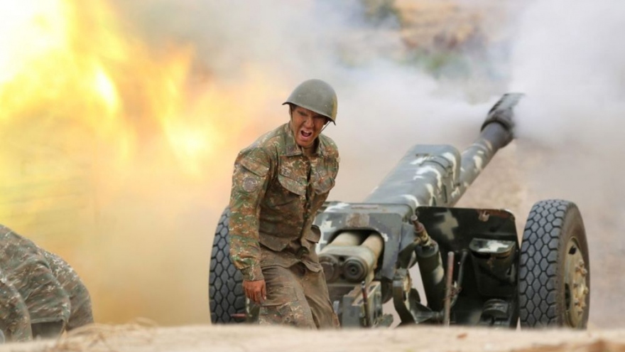 Một tuần chiến sự Nagorno-Karabakh: Giao tranh không ngừng nghỉ