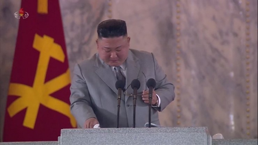 Ông Kim Jong Un bật khóc khi đọc diễn văn kỷ niệm thành lập Đảng Lao động Triều Tiên