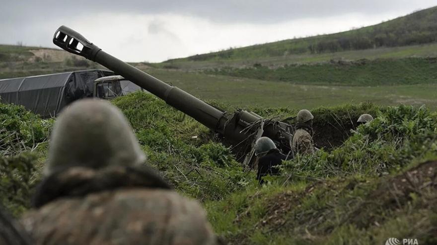 Giao tranh ác liệt tiếp tục diễn ra ở Nagorno-Karabakh giữa Azerbaijan và Armenia